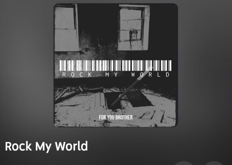« Rock My World » de For You Brother,  Une Fusion Explosive de Rap et Rock.