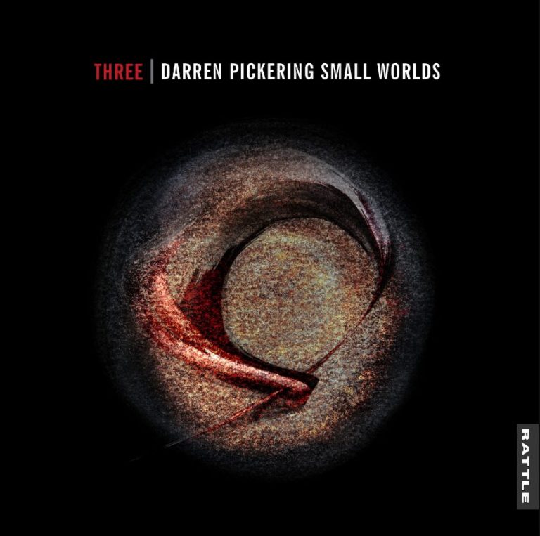 « Three » de Darren Pickering Small Worlds : un jazz moderne aux sonorités cinématographiques.