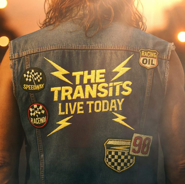 The Transits électrisent la scène avec leur nouveau single « Live Today ».