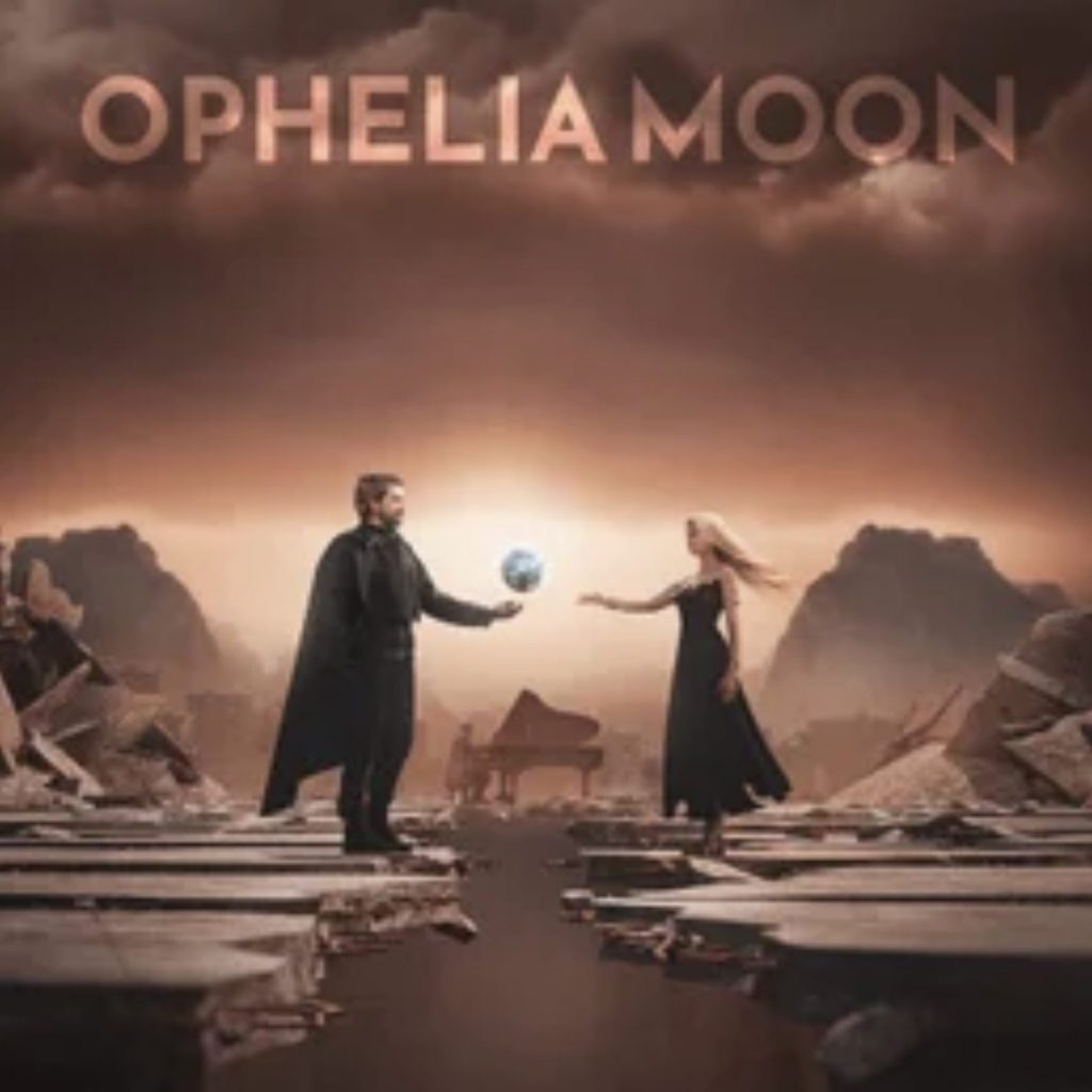 Avec “Muse Maestro Melody Maker”, Ophelia Moon signe un single envoûtant où la voix de Maya Mikity et des arrangements raffinés subliment la puissance créative.
