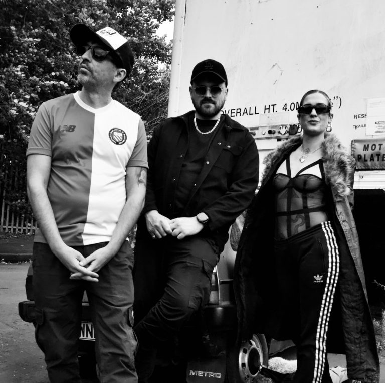 Digging for Kanky captive avec Send Me Away, un trip downtempo hypnotique