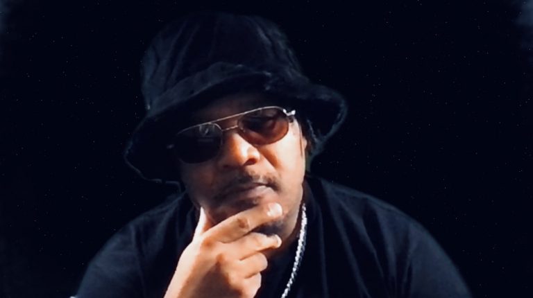 Prience (Prince) Moore touche les cœurs avec « What Would You Do »
