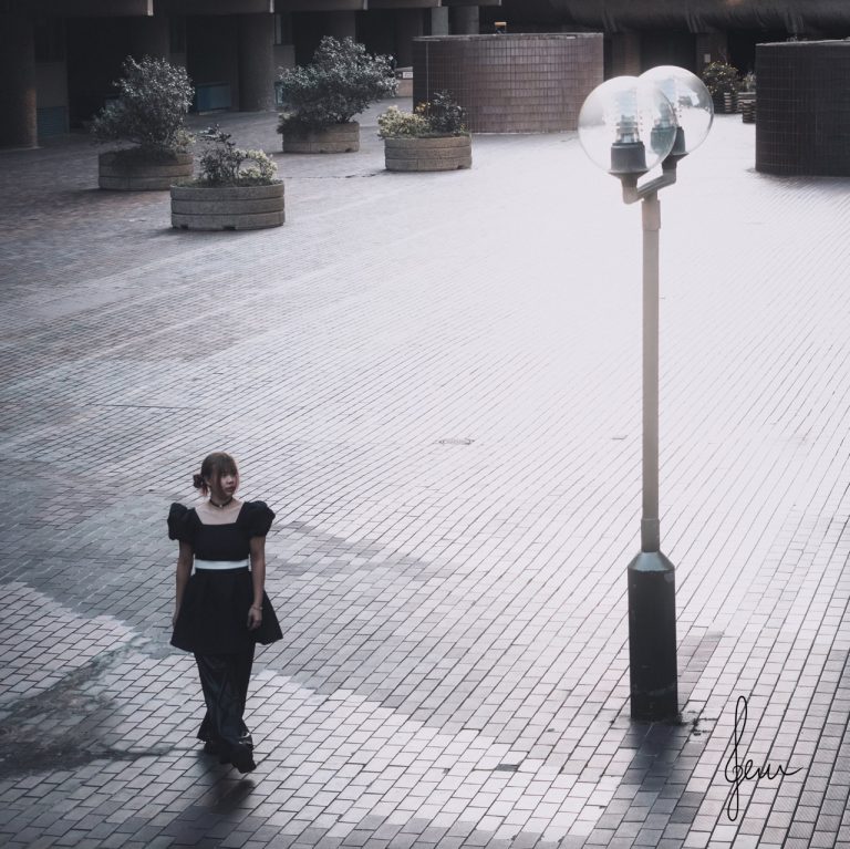 “Let Go”, Jemerine Chan transforme la douleur en une magnifique ballade Indie Pop